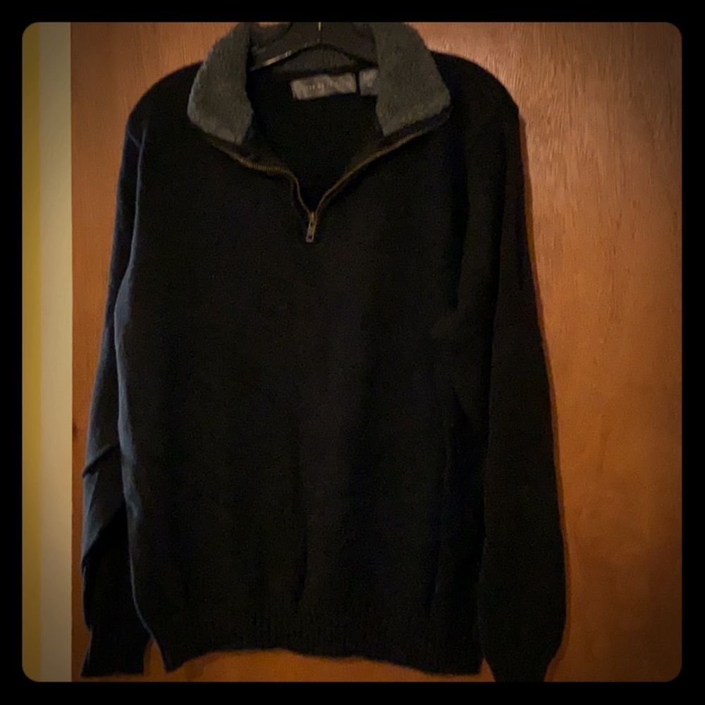 Men’s Oscar de la Renta  sweater.